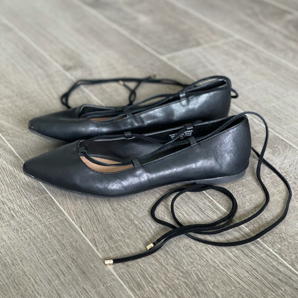 LOFT Pointed Toe Strappy Ballet Flat Black Size 9
